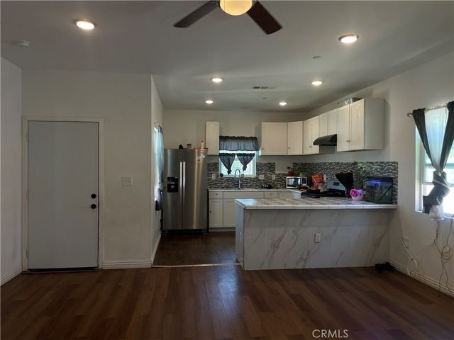 1012 Feliz, Bakersfield, CA 93307