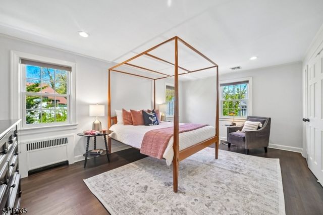 11 HAWTHORNE ROAD, Millburn Twp., NJ 07078