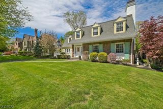 11 HAWTHORNE ROAD, Millburn Twp., NJ 07078