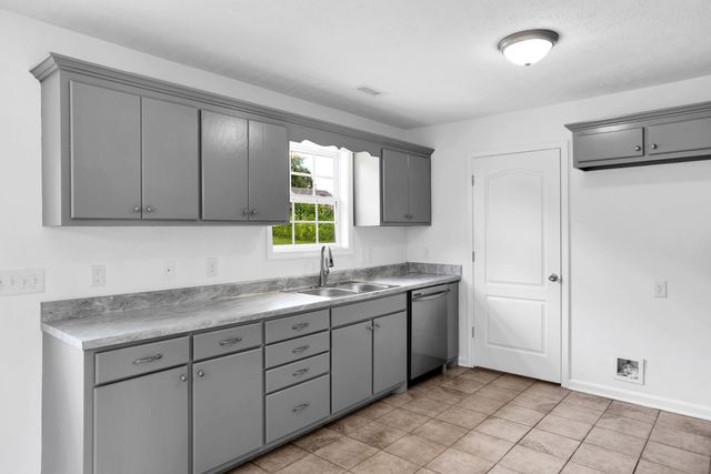 307 Shadow Dr, Shelbyville, TN 37160