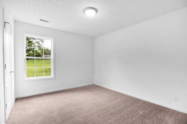 307 Shadow Dr, Shelbyville, TN 37160