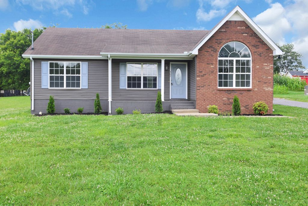 307 Shadow Dr, Shelbyville, TN 37160
