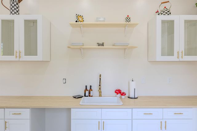 1061 SHAW PL, Memphis, TN 38126