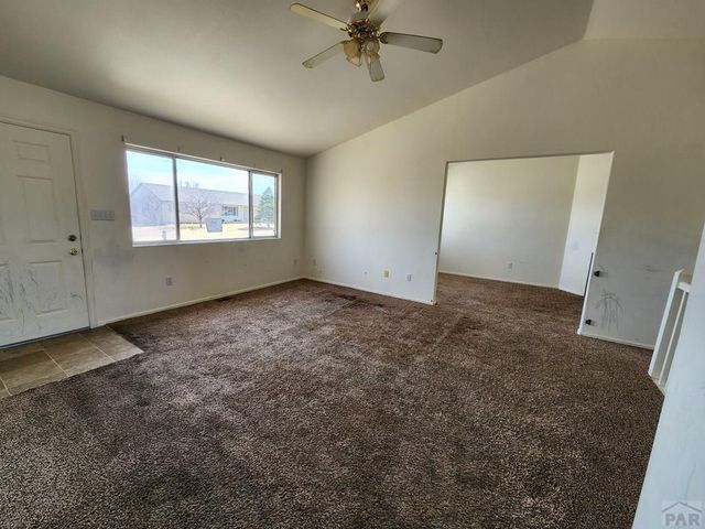 659 S Camrose Dr, Pueblo, CO 81007