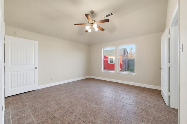 207 Commonwealth Circle, Waxahachie, TX 75165