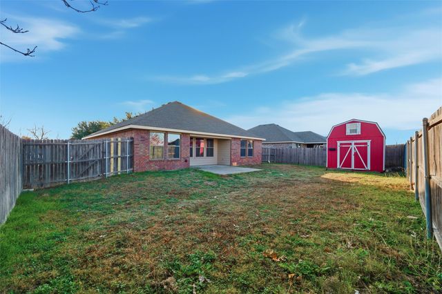 207 Commonwealth Circle, Waxahachie, TX 75165