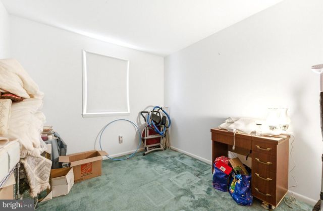327 SYKESVILLE RD, Williamstown, NJ 08094