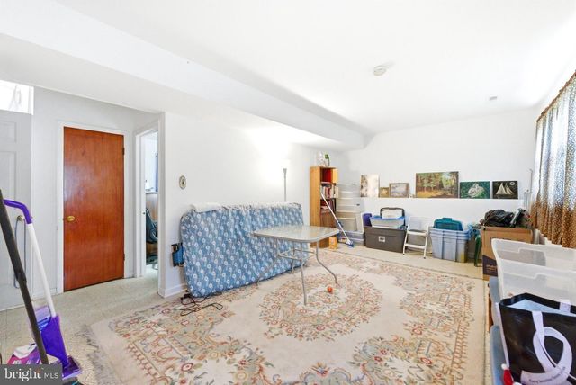 327 SYKESVILLE RD, Williamstown, NJ 08094