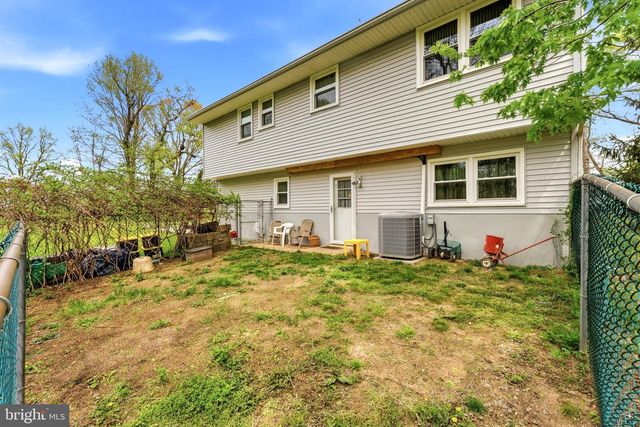 327 SYKESVILLE RD, Williamstown, NJ 08094