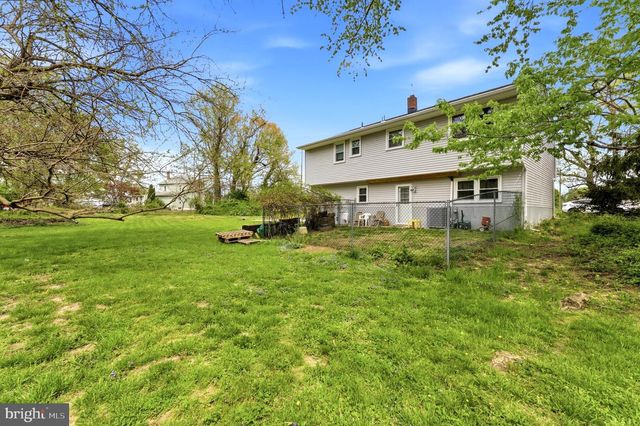 327 SYKESVILLE RD, Williamstown, NJ 08094