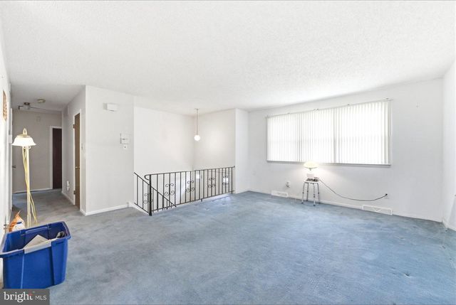 327 SYKESVILLE RD, Williamstown, NJ 08094
