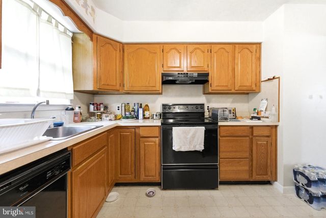 327 SYKESVILLE RD, Williamstown, NJ 08094