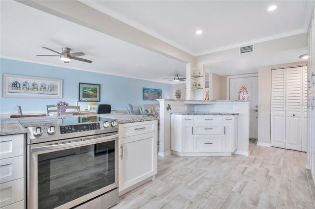 9519 AZURE COVE, Bradenton, FL 34210