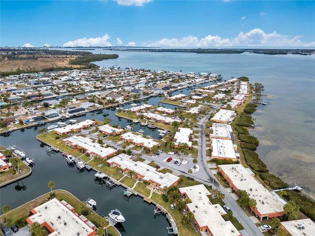 9519 AZURE COVE, Bradenton, FL 34210