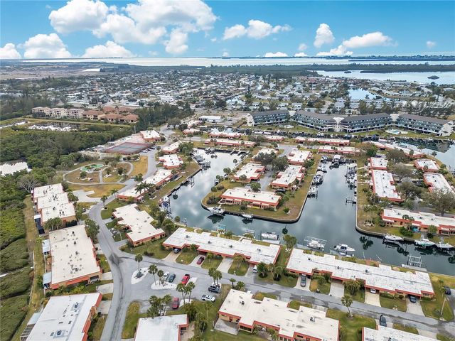 9519 AZURE COVE, Bradenton, FL 34210