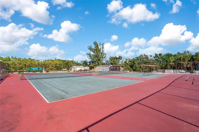 9519 AZURE COVE, Bradenton, FL 34210