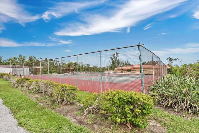 9519 AZURE COVE, Bradenton, FL 34210