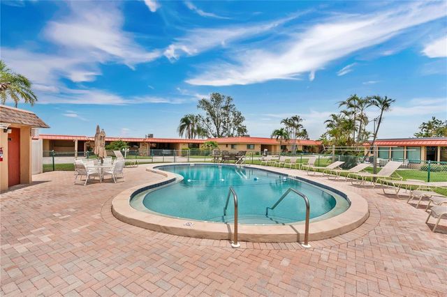 9519 AZURE COVE, Bradenton, FL 34210