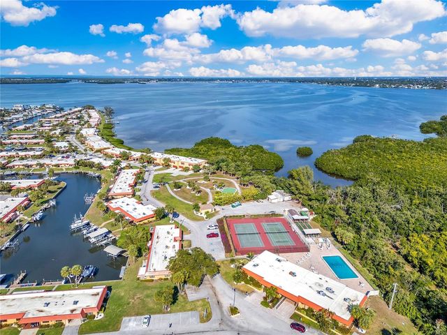 9519 AZURE COVE, Bradenton, FL 34210