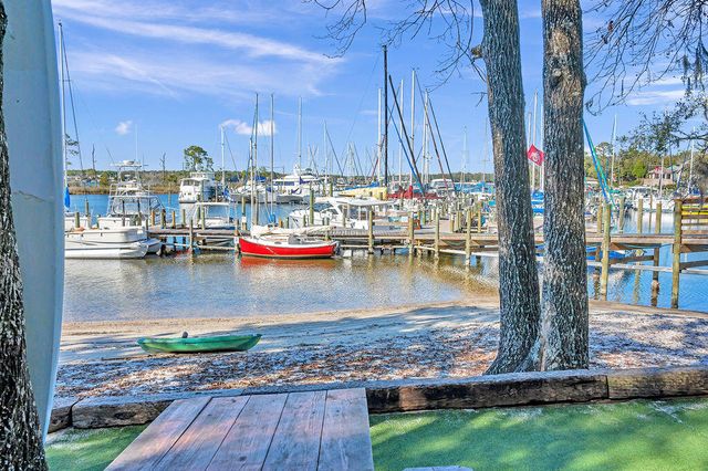 100 Sunset Cove, Niceville, FL 32578