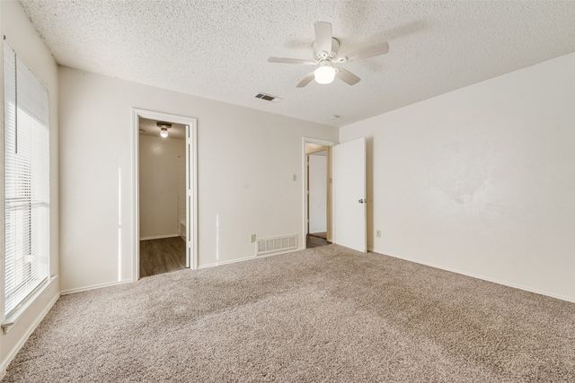 217 Silver Creek Drive, Duncanville, TX 75137