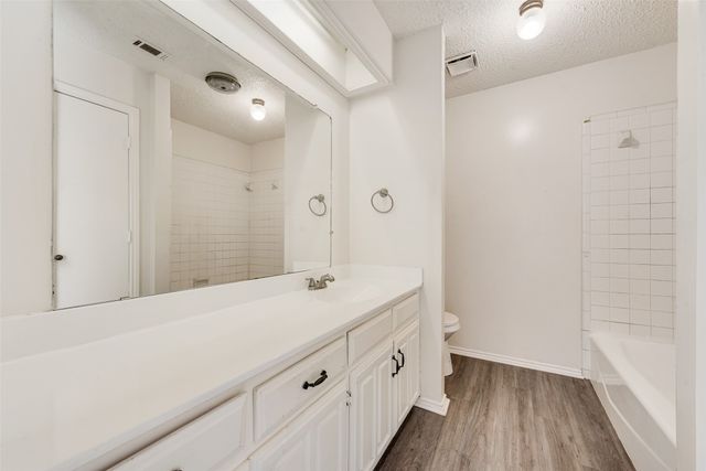 217 Silver Creek Drive, Duncanville, TX 75137