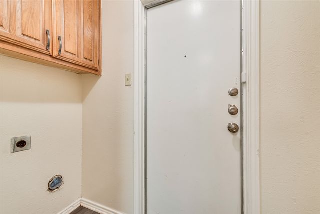 217 Silver Creek Drive, Duncanville, TX 75137