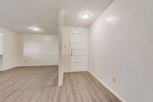 217 Silver Creek Drive, Duncanville, TX 75137