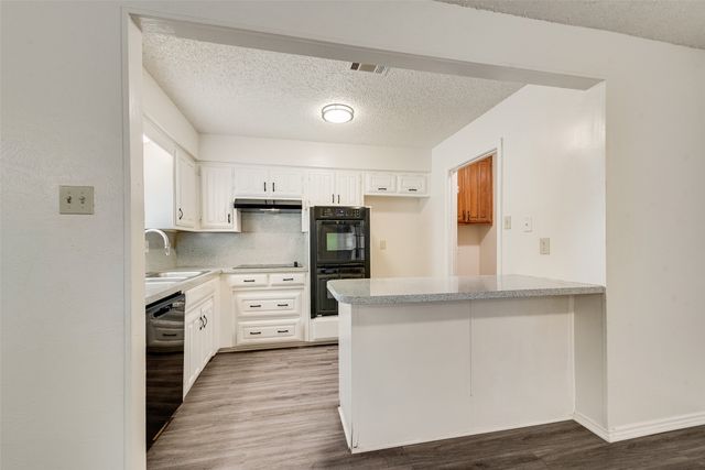 217 Silver Creek Drive, Duncanville, TX 75137