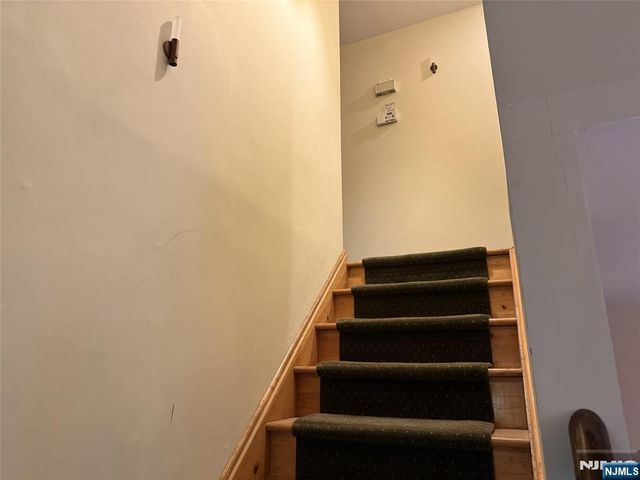 36 Lavina Trail, Jefferson Township, NJ 07438
