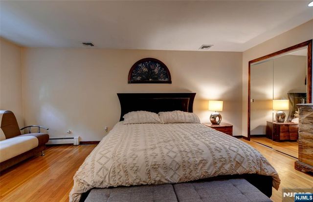 36 Lavina Trail, Jefferson Township, NJ 07438