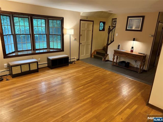 36 Lavina Trail, Jefferson Township, NJ 07438