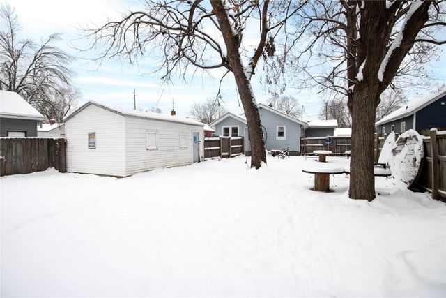 2311 Des Moines Street, Des Moines, IA 50317