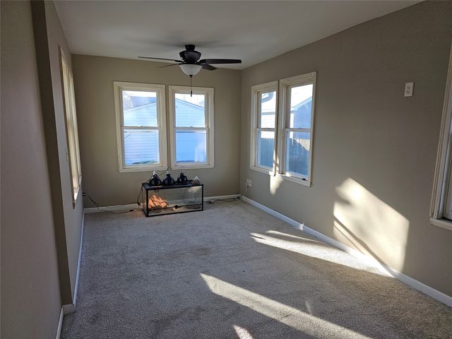 2311 Des Moines Street, Des Moines, IA 50317