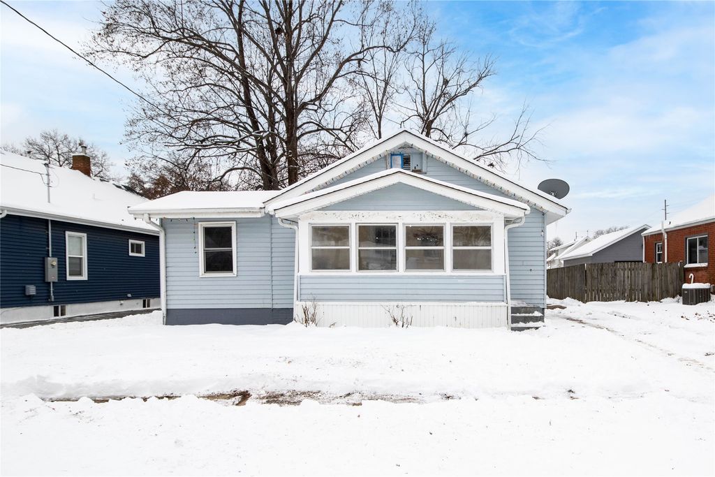 2311 Des Moines Street, Des Moines, IA 50317