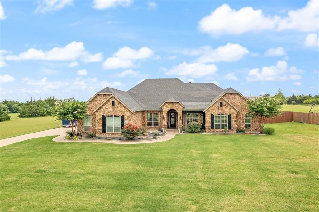 7030 Brooke Boulevard, Midlothian, TX 76065