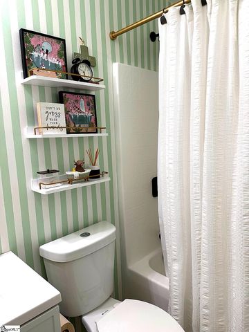 200 Odie Drive, Simpsonville, SC 29681