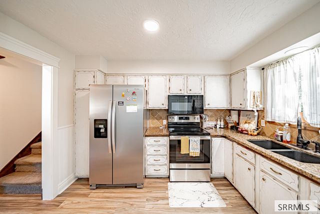 530 N Bob O Link Drive, Idaho Falls, ID 83401