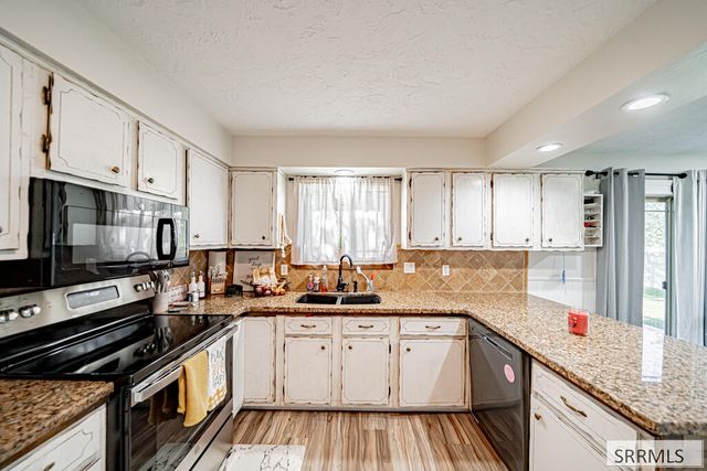 530 N Bob O Link Drive, Idaho Falls, ID 83401