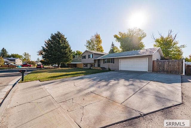 530 N Bob O Link Drive, Idaho Falls, ID 83401