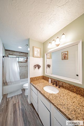 530 N Bob O Link Drive, Idaho Falls, ID 83401