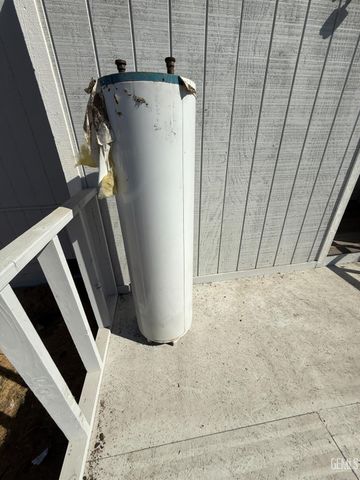 505 Jeffrey Street, Bakersfield, CA 93305