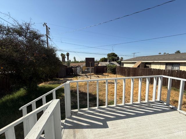 505 Jeffrey Street, Bakersfield, CA 93305