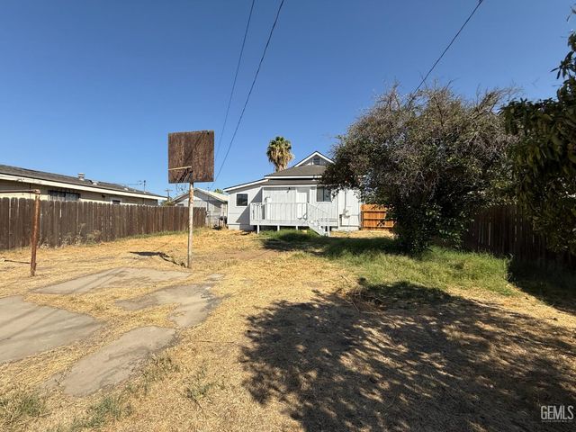 505 Jeffrey Street, Bakersfield, CA 93305