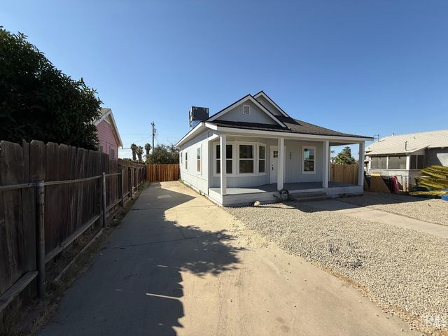 505 Jeffrey Street, Bakersfield, CA 93305