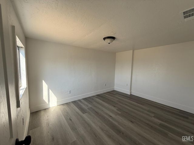 505 Jeffrey Street, Bakersfield, CA 93305