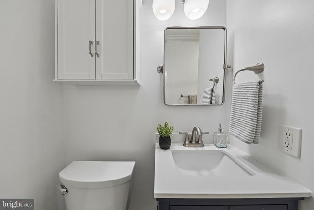 305 ASHBY ST, Alexandria, VA 22305
