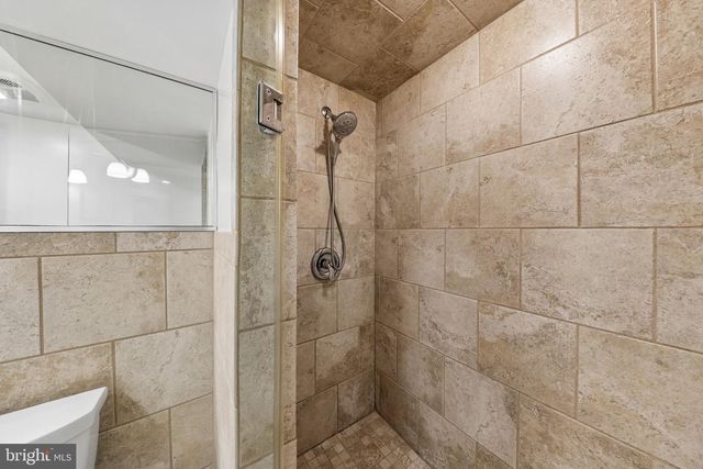 305 ASHBY ST, Alexandria, VA 22305