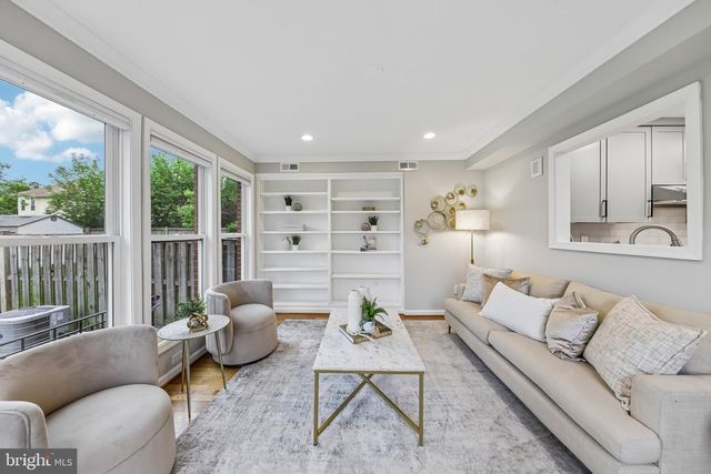 305 ASHBY ST, Alexandria, VA 22305