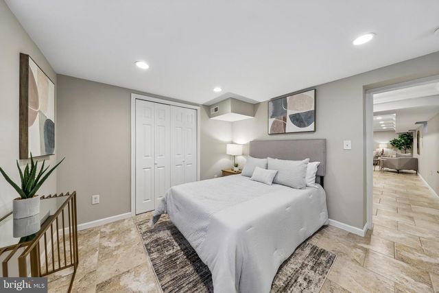 305 ASHBY ST, Alexandria, VA 22305